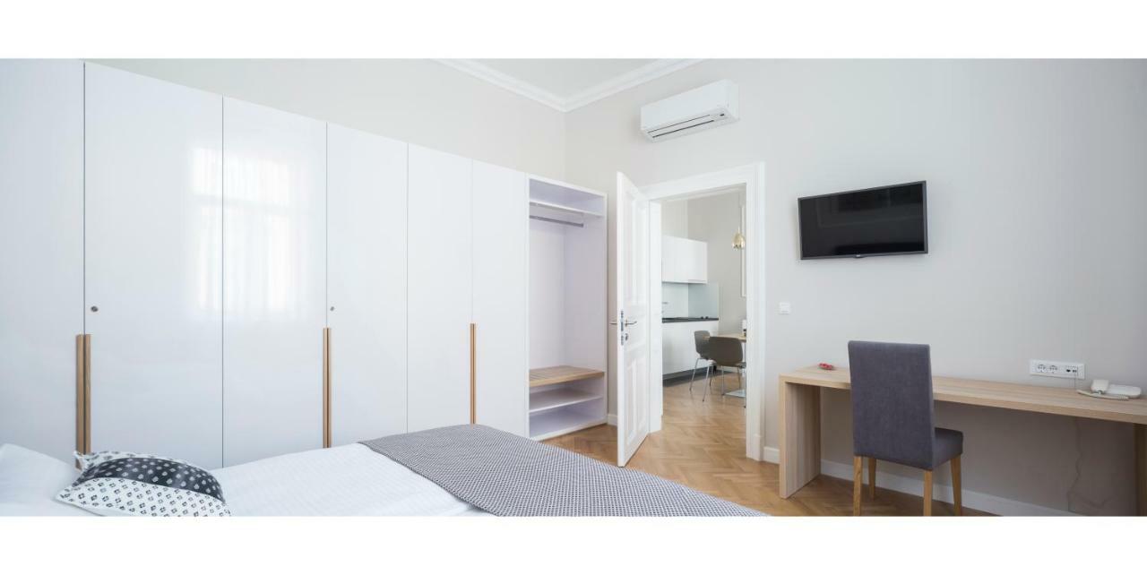 White Rose Apartment Zagreb Exterior photo
